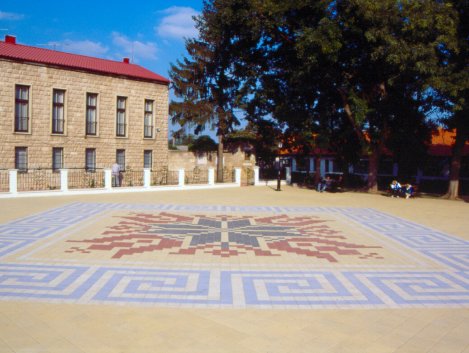 Línea térkövek